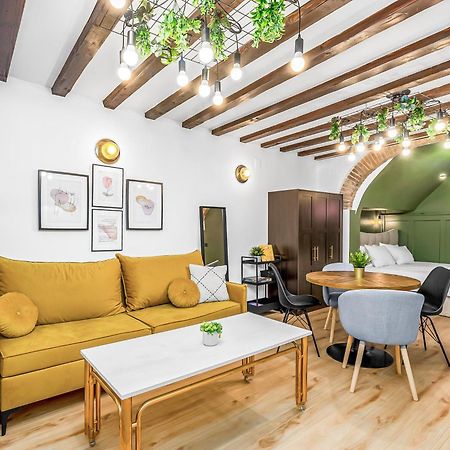 La Bestia Deluxe Studio Apartment Rovinj Exterior photo